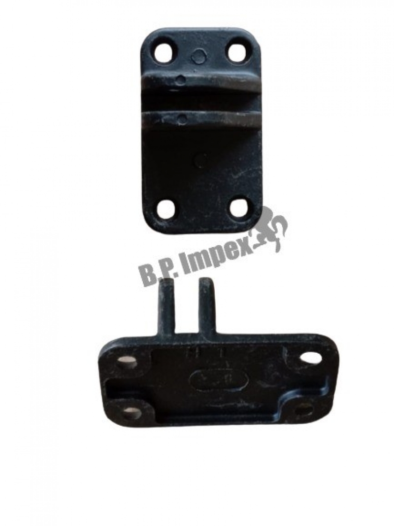 BRACKET TOP LH.(R.V.M.),264181103801